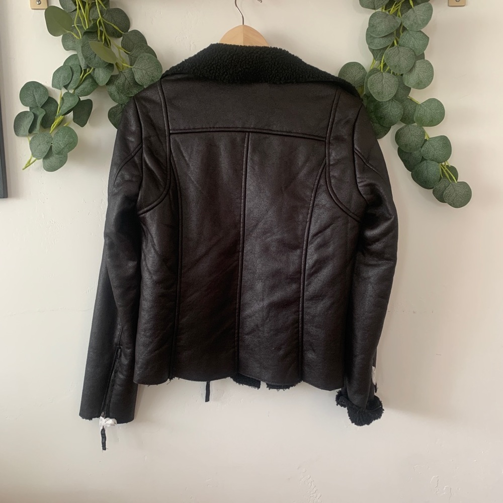 Max Studio - Zippered Jacket - Picture 2 of 5